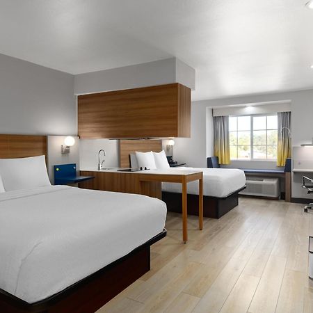 Microtel Inn & Suites By Wyndham Tracy Exterior photo