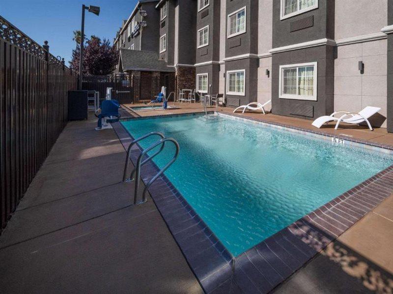 Microtel Inn & Suites By Wyndham Tracy Exterior photo