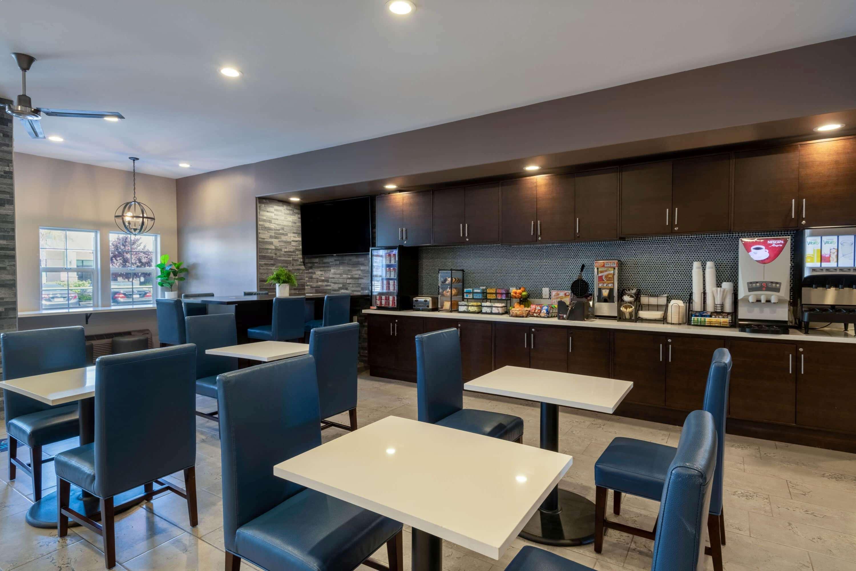 Microtel Inn & Suites By Wyndham Tracy Exterior photo