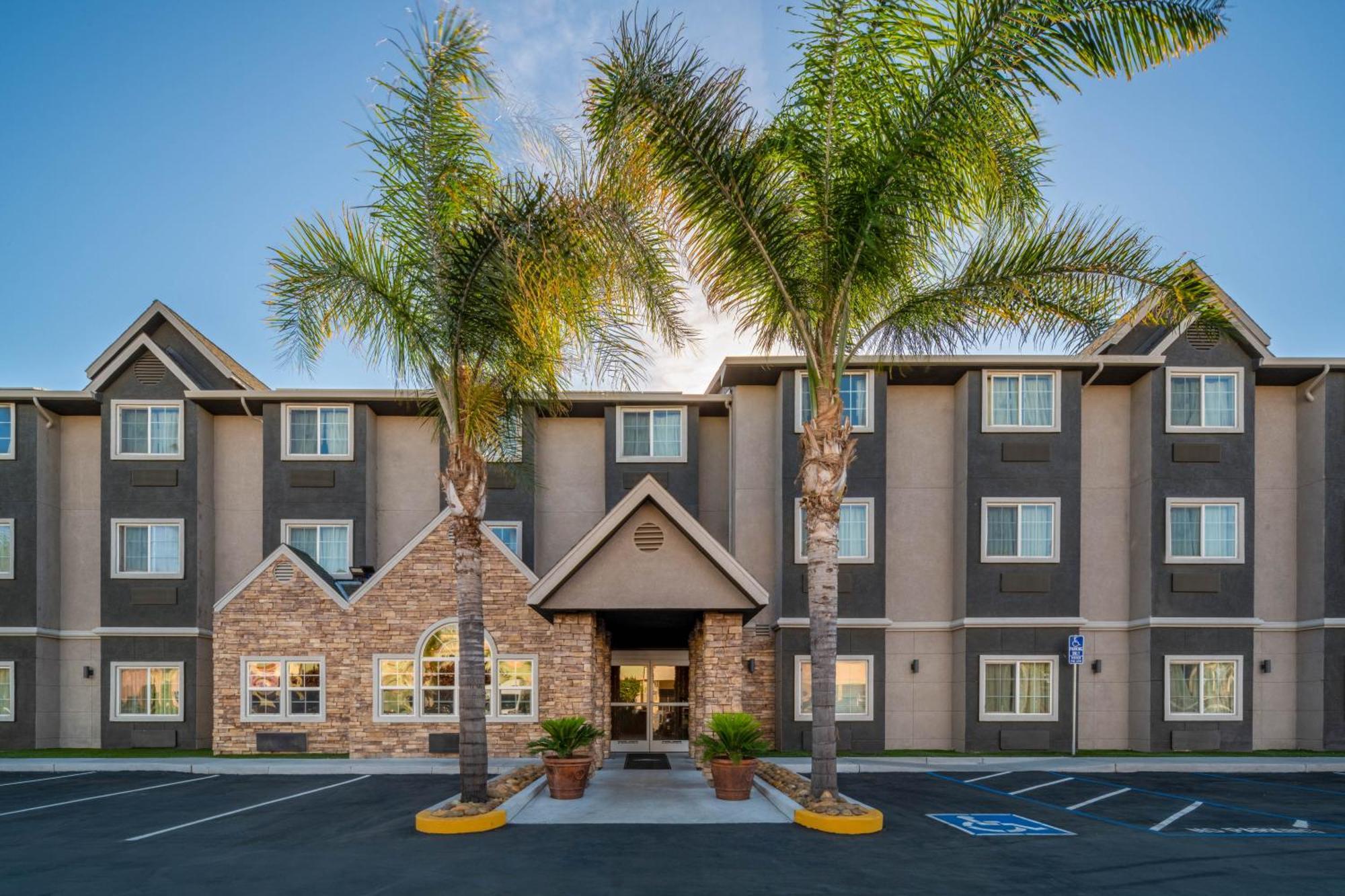 Microtel Inn & Suites By Wyndham Tracy Exterior photo