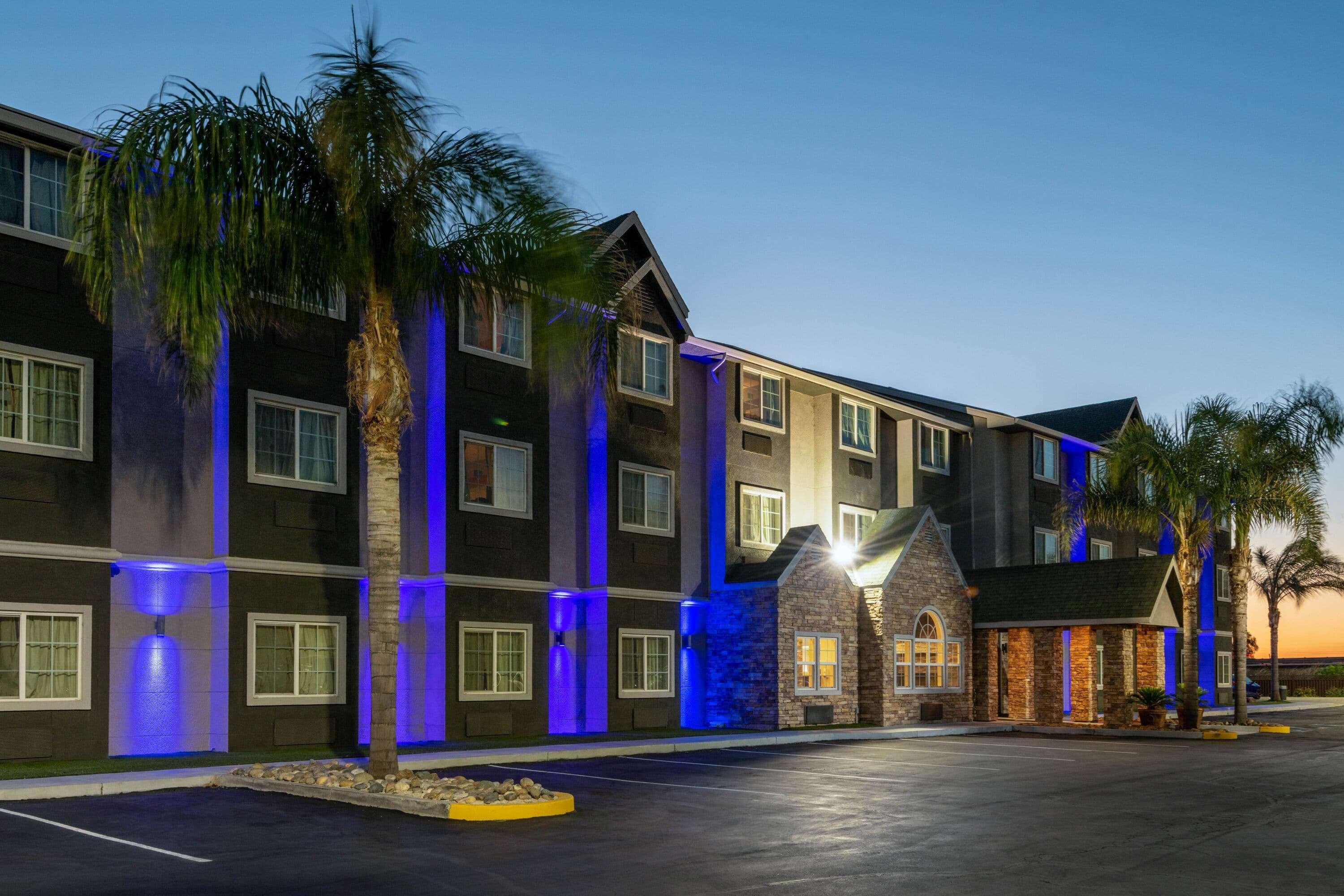 Microtel Inn & Suites By Wyndham Tracy Exterior photo